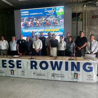 Le istituzioni questa mattina nella sede della Canottieri Varese per l'ultima conferenza stampa di presentazione degli Europei di canottaggio di Varese