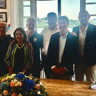 Da sinistra a destra: Binda, Deligios, Malerba, Consonni e Frattini alla presentazione dei campionati italiani under 17, under 23 ed esordienti che si terranno a Varese nel prossimo weekend