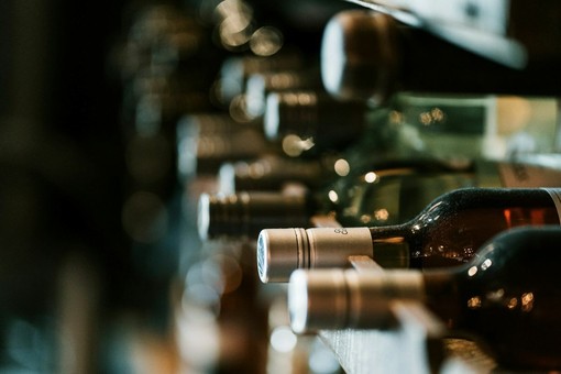 Capitali esteri nel vino italiano: l'analisi di Winemeridian