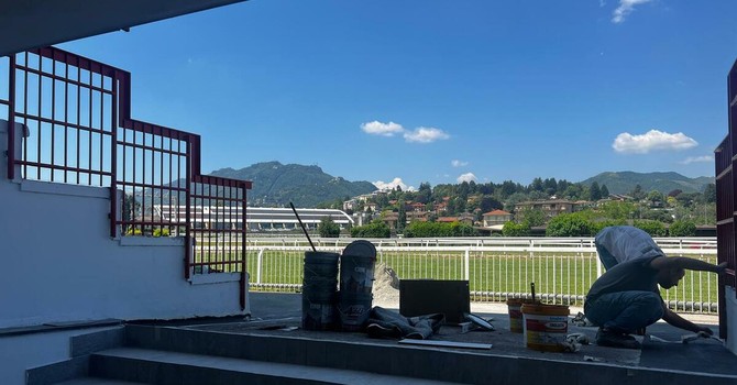 Uno dei tanti scorci panoramici visibili all'ippodromo mentre fervono i lavori di riammodernamento e messa a norma della struttura