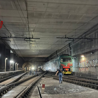 Treno partito da Varese bloccato a Milano Lancetti: quattrocento passeggeri evacuati