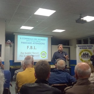 La riunione di ieri sera in via Astico a Varese
