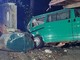 FOTO. Pauroso schianto sulla statale del lago Maggiore: finisce contro il muro e poi centra un furgone, illeso per miracolo