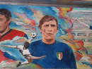 Il murale di Leggiuno dedicato a Gigi Riva