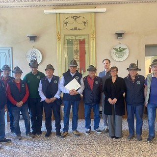 La presentazione del raduno dei 77 gruppi di Penne Nere della provincia in programma a metà giugno a Laveno