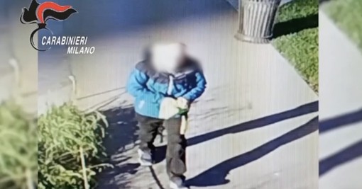 Donna accoltellata a Milano, aggressore rintracciato: era stato allontanato da una comunità di recupero nella nostra provincia Donna accoltellata a Milano, aggressore rintracciato: era stato allontanato da una comunità di recupero nella nostra provincia