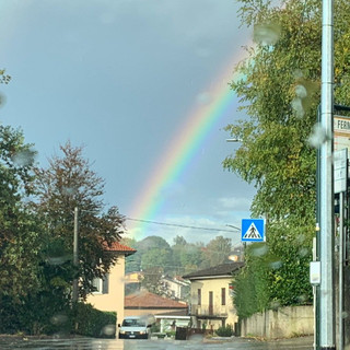 L'arcobaleno di via Monte Generoso a Varese