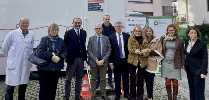 L’Unità Mobile per lo screening mammografico di Asst Sette Laghi e Ats Insubria fa tappa al Molina