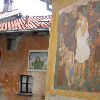 Gita fuori porta ad Arcumeggia per i Gruppi di Cammino di Besozzo Gita fuori porta ad Arcumeggia per i Gruppi di Cammino di Besozzo