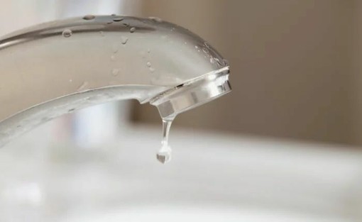 Lavori alla rete, sospensione all'erograzione idrica a Maccagno con Pino e Veddasca