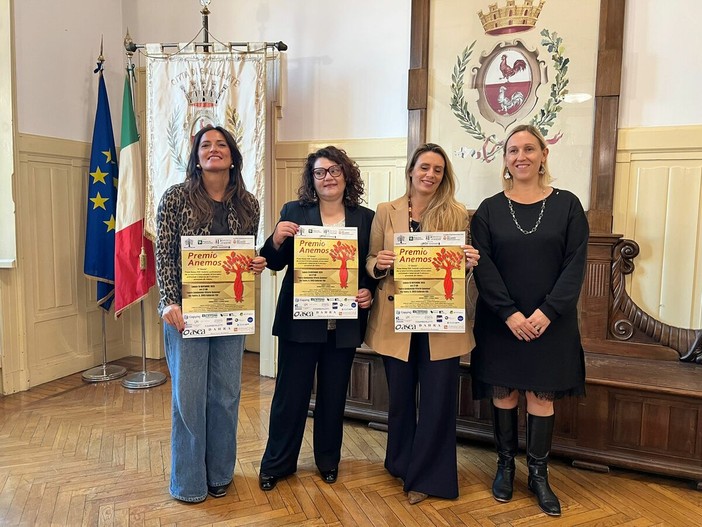 A Gallarate il “Premio Anemos”: il vento del coraggio contro la violenza e il bullismo A Gallarate il “Premio Anemos”: il vento del coraggio contro la violenza e il bullismo