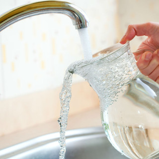 Siccità, l'appello di Alfa a sette comuni del Varesotto per limitare l'acqua