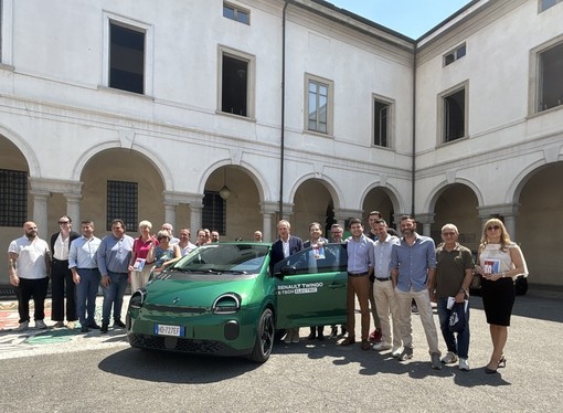 Le cene in piazza salgono a 10, anche il cinema va nei quartieri. Sarà un'estate effervescente in tutta Busto Le cene in piazza salgono a 10, anche il cinema va nei quartieri. Sarà un'estate effervescente in tutta Busto