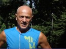 Beppe Sannino, 67 anni, su e giù di corsa per le strade della sua amatissima Varese