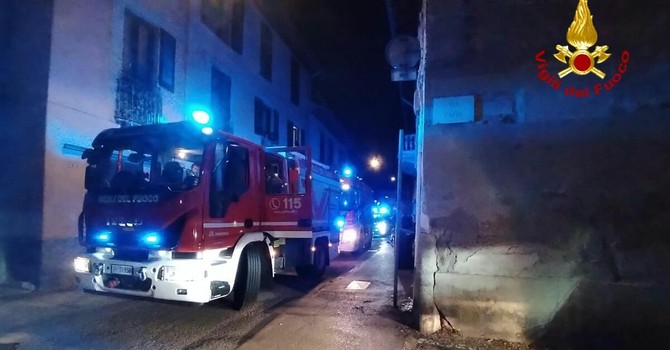Principio d'incendio in una cucina a Busto, soccorsa una persona Principio d'incendio in una cucina a Busto, soccorsa una persona