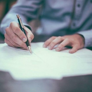 Quanto tempo serve per surrogare il mutuo? Le tappe dalla richiesta al passaggio alla nuova banca