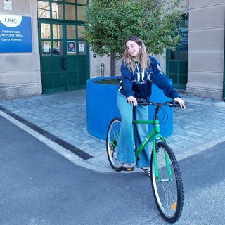 Dieci nuove biciclette donate dalla Ercole Comerio alla residenza Liuc