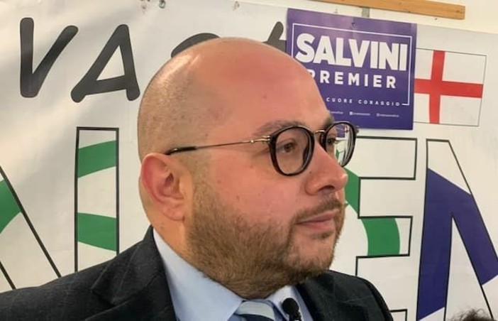 La Lega: «Ennesima aggressione nel comparto stazioni. Sindaco e assessore alla polizia locale dovrebbero darsi una mossa»