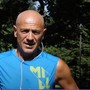 Beppe Sannino, 68 anni, va di corsa e ci fa ancora respirare un calcio vero fatto di dignità, valori, gruppo, passione e libertà