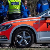 Scappa dalla Svizzera e viene inseguita oltre confine dalla polizia ticinese: arrestata 42enne