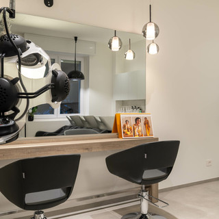 Nuovo look per Beauty Lab, in viale Aguggiari 126