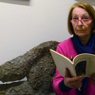 Carla Tavernari, una delle figure più importanti nel panorama dell’arte varesina, scomparsa a 73 anni