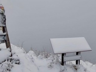 La neve al belvedere del Campo dei Fiori (Foto Andrea Tamborini ripostate dal Comune di Varese)