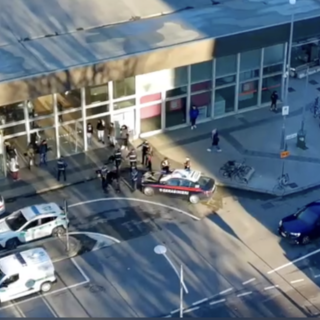 VIDEO. Giro di vite di carabinieri e polizia locale in zona stazione e in centro a Gallarate: sospese due attività