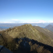 La giornata di oggi vista dalla webcam del Centro Geofisico Prealpino al Campo dei Fiori