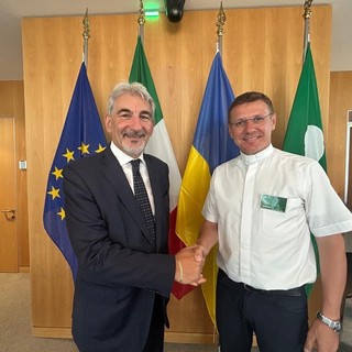 Lombardia-Ucraina, sottosegretario Cattaneo incontra i giovani “messaggeri di pace” contro l'orrore della guerra Lombardia-Ucraina, sottosegretario Cattaneo incontra i giovani “messaggeri di pace” contro l'orrore della guerra
