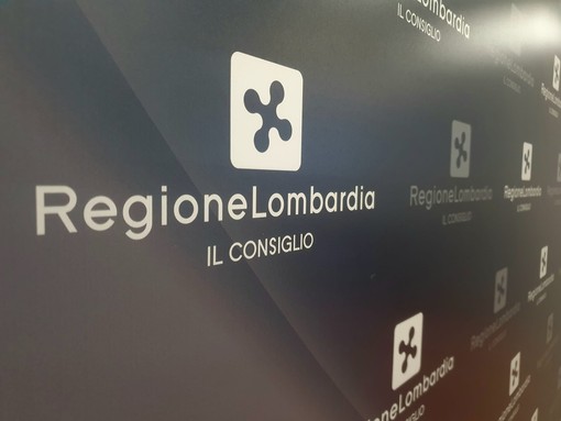 Regione, il bilancio approda in Consiglio: manovra da 34 miliardi. Dall’opposizione 6.700 emendamenti Regione, il bilancio approda in Consiglio: manovra da 34 miliardi. Dall’opposizione 6.700 emendamenti