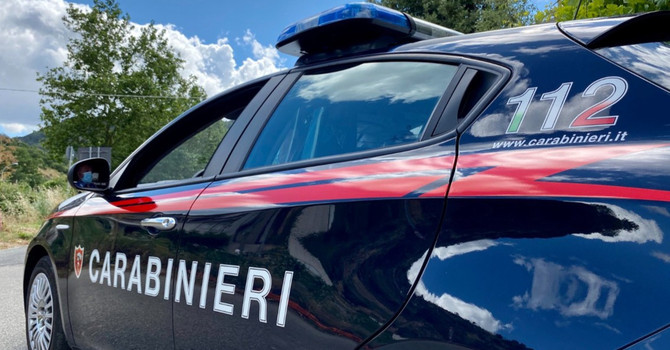 Folle fuga in moto da Sesto Calende al Piemonte: sfiora i pedoni e brucia le rotonde, arrestato 37enne Folle fuga in moto da Sesto Calende al Piemonte: sfiora i pedoni e brucia le rotonde, arrestato 37enne