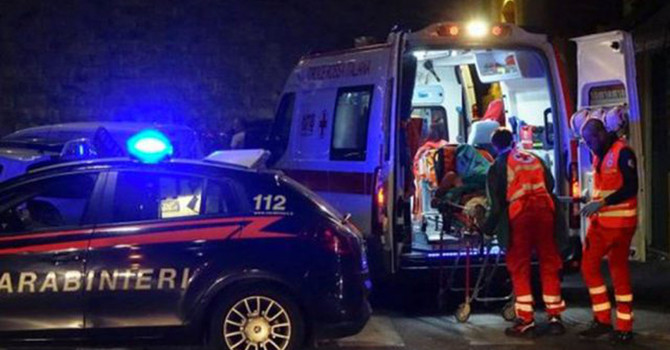 Besano, dopo la rissa l’assalto con l’ascia e l’investimento. Quattro arresti Besano, dopo la rissa l’assalto con l’ascia e l’investimento. Quattro arresti