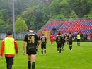 L'ultimo Varese è finito così: a capo chino verso la curva. È sempre colpa di giocatori, allenatore e ds di turno. Non di chi li sceglie