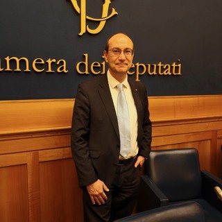 Ferrara (M5S): “Il disagio giovanile ci interroga tutti. Famiglia, scuola e comunità tornino a essere punti di riferimento autorevoli”