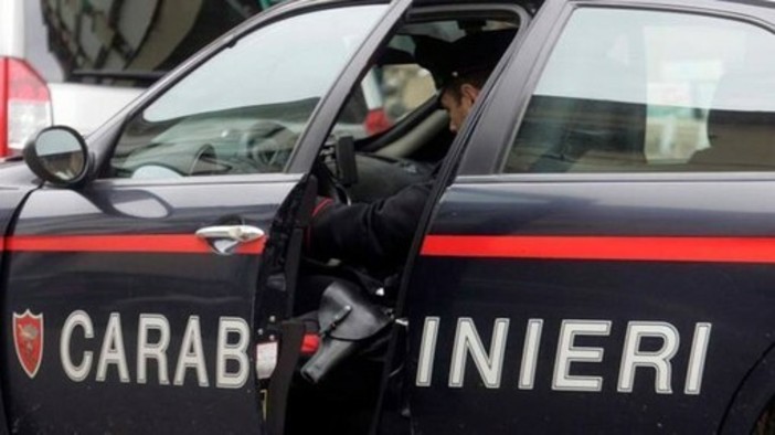 Borgomanero, rapina a mano armata in una sala slot: ferito il titolare Borgomanero, rapina a mano armata in una sala slot: ferito il titolare