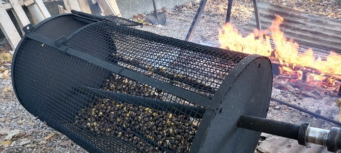 A SPASSO NEL WEEKEND. Continua la voglia di caldarroste nel Varesotto: alla Schiranna è ancora tempo di Oktoberfest, a Gavirate il gran finale della Festa della Zucca A SPASSO NEL WEEKEND. Continua la voglia di caldarroste nel Varesotto: alla Schiranna è ancora tempo di Oktoberfest, a Gavirate il gran finale della Festa della Zucca