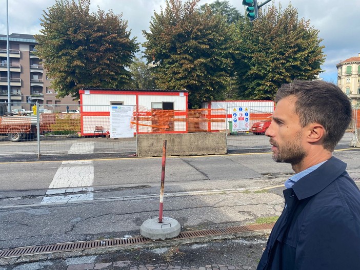 L'assessore ai Lavori Pubblici del Comune di Varese Andrea Civati L'assessore ai Lavori Pubblici del Comune di Varese Andrea Civati