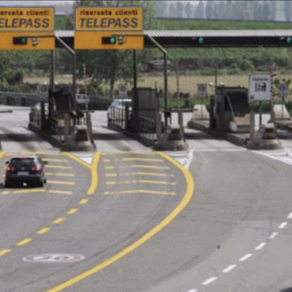 Autostrada gratis tra Sesto Calende e Castelletto. Il sindaco di Vergiate: «L’obiettivo è alleggerire il traffico sull’asse del Sempione» Autostrada gratis tra Sesto Calende e Castelletto. Il sindaco di Vergiate: «L’obiettivo è alleggerire il traffico sull’asse del Sempione»