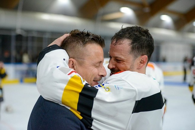 «Il passato e il futuro non contano. Vivete il momento senza avere rimpianti»: firmato Claude Devèze «Il passato e il futuro non contano. Vivete il momento senza avere rimpianti»: firmato Claude Devèze