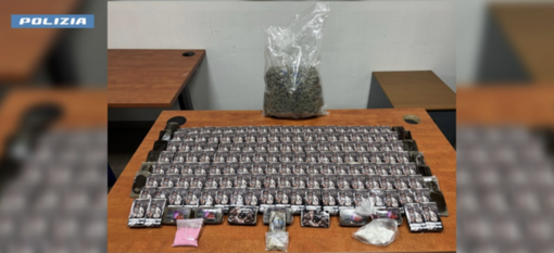 Incensurato arrestato al casello dell'Autolaghi: in auto aveva 158 panetti di hashish