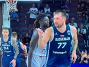 Luka Doncic, 42 punti nel successo della sua Slovenia sull'Italbasket Luka Doncic, 42 punti nel successo della sua Slovenia sull'Italbasket