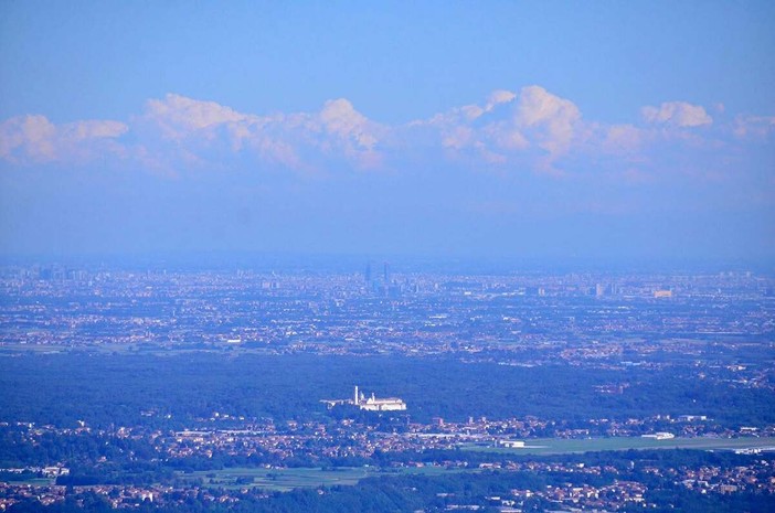 Da Varese a Milano in arrivo altri sette giorni tropicali (foto Mario Chiodetti)