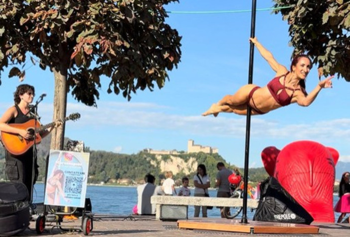 A SPASSO NEL WEEKEND. Musica, moto, pole dance, cucina e tanti appuntamenti per l'ultimo fine settimana d'estate A SPASSO NEL WEEKEND. Musica, moto, pole dance, cucina e tanti appuntamenti per l'ultimo fine settimana d'estate