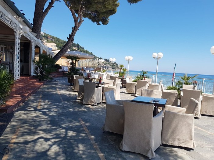 Alassio, la cucina mediterranea diventa una "serie dal vivo": show cooking e alta gastronomia al Diana Grand Hotel