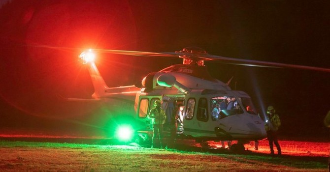 Schianto all'alba a Cuvio: elisoccorso in volo, due feriti Schianto all'alba a Cuvio: elisoccorso in volo, due feriti