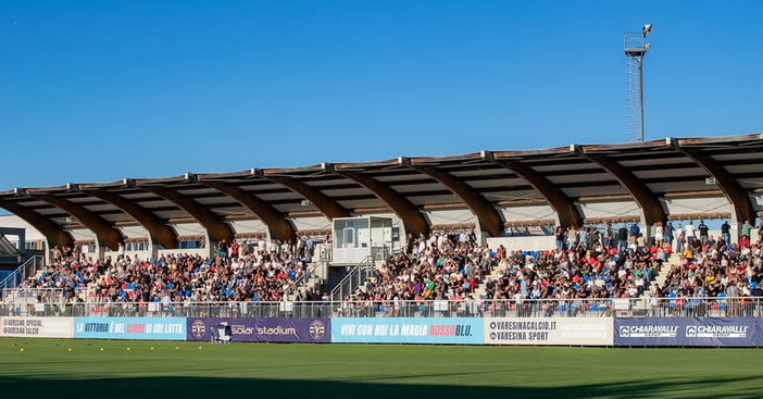 Accogliente, familiare e a ridosso del campo: la casa della Varesina piace anche all'Inter (foto Enrico Scaringi - Varesina Calcio) Accogliente, familiare e a ridosso del campo: la casa della Varesina piace anche all'Inter (foto Enrico Scaringi - Varesina Calcio)
