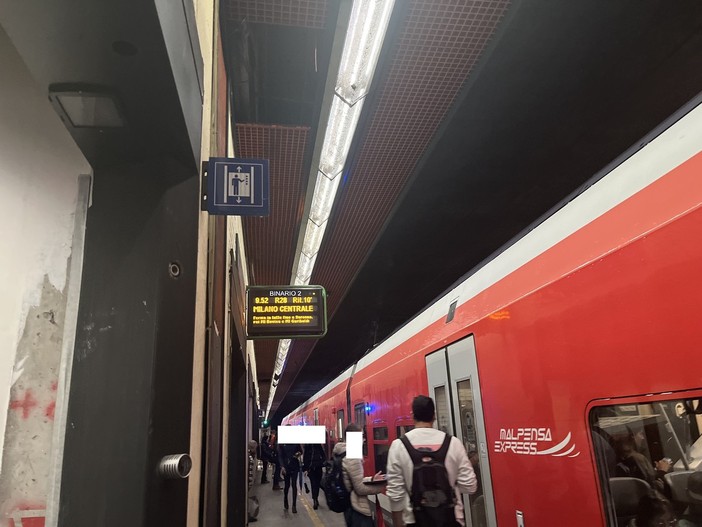 Un Malpensa Express - foto d'archivio Un Malpensa Express - foto d'archivio