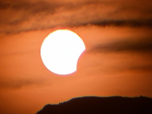 FOTO. Eclissi e magie per un'emozione infinita FOTO. Eclissi e magie per un'emozione infinita