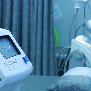 Ebola, attivato il protocollo sanitario in provincia di Como. Due persone in isolamento a Milano